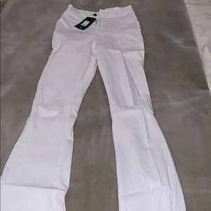 NWT fashion nova white bell bottom jeans